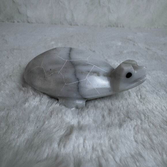 Vintage Hand Carved White Onyx Marble Turtle Figurine Mexico stone collectible - Picture 1 of 7